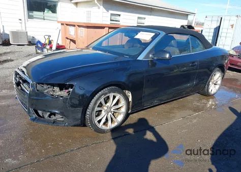 2013 Audi A5 2.0T Premium z USA, uszkodzony, nr VIN WAULFAFH8DN008738